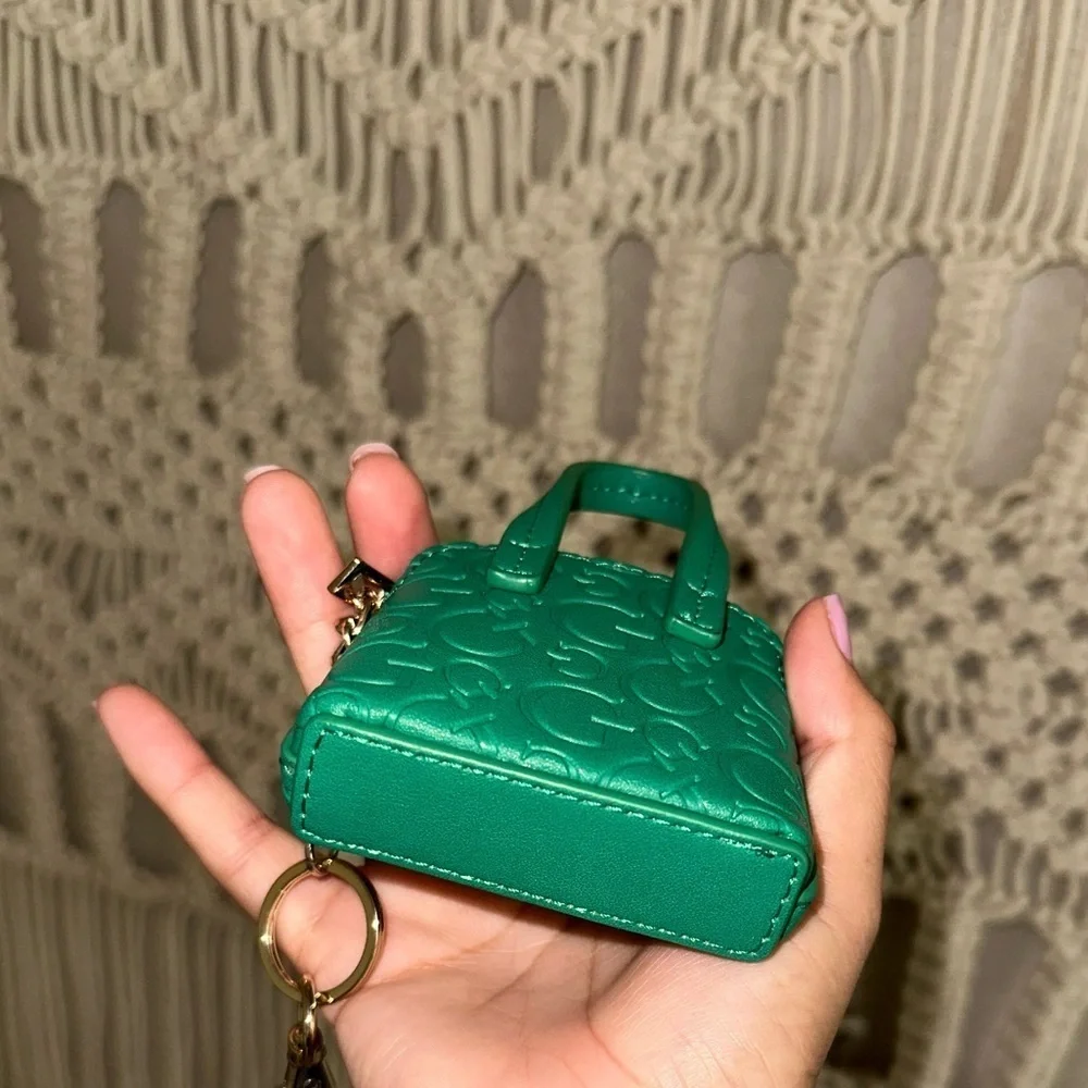 GUESS Keychain - Picture 6 of 6